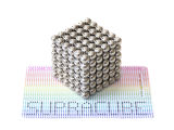 Neocube diamètre 6mm sur une carte