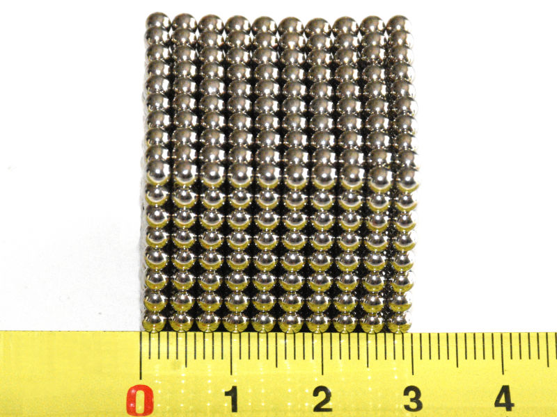 Le cube de 1000 billes 3 mm et sa règle